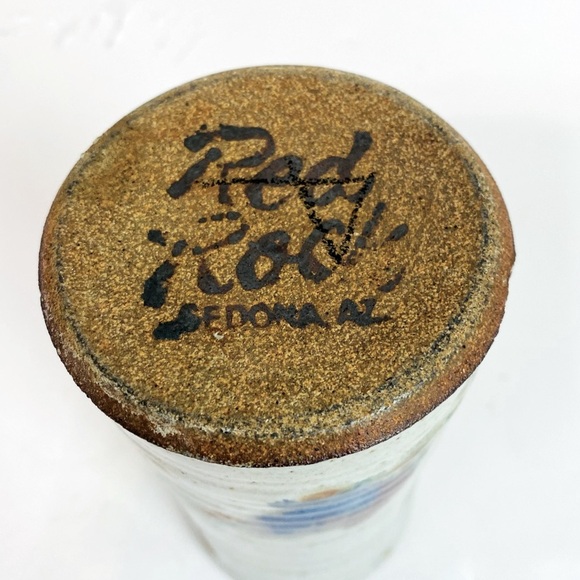 Red Rock Pottery Vase Sedona Az 7” x 3.5” - Picture 8 of 8